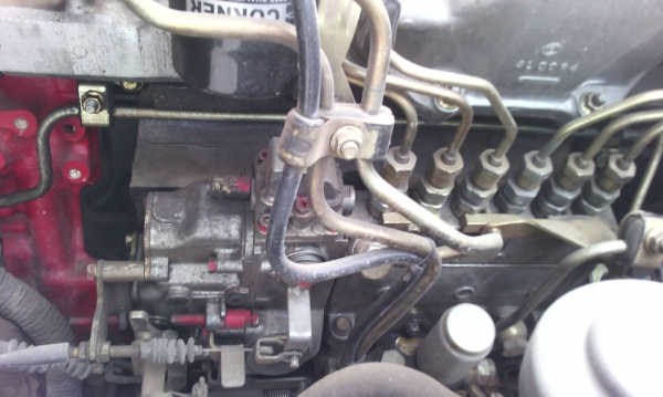 ขายด่วนรถโม้ปูนรถนําเข้ามีเล่มทะเบืยนโม้ตรง3.5คิวเครือง220แรง