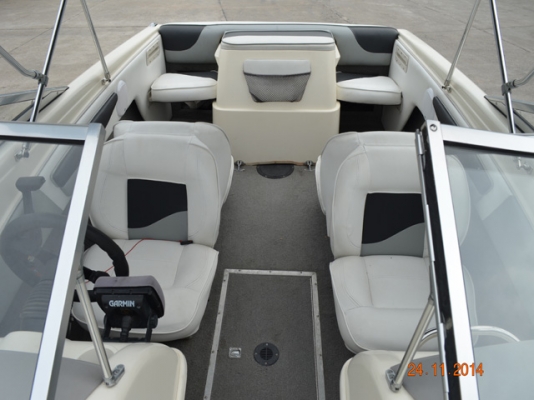 Reinell 185 w/Volvo Penta 4.3L BowRider (18.5 Foot)