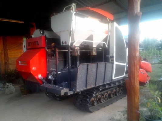 **570,000 บ.ต่อรอง**ขายรถเกี่ยวข้าว+เทเลอร์ขนย้าย รถเกี่ยวข้าวแบบรองกระสอบ KUBOTA DC70 ปี2555 ใช้งาน 1,04x ชั่วโมง เครื่องเดิม ปั้มเดิม เกียร์เดิมๆ เครื่อง70แรง 4สูบ แน่นๆ แห้งๆ แรงดีครับ ทำงานดี เร็ว คล่องตัว ช่วงล่างยังแจ่ม ใหญ่ แน่นๆ ลุยดีมากๆครับ รถทำ **570,000 บ.ต่อรอง**ขายรถเกี่ยวข้าว+เทเลอร์ขนย้าย รถเกี่ยวข้าวแบบรองกระสอบ KUBOTA DC70 ปี2555 ใช้งาน 1,04x ชั่วโมง เครื่องเดิม ปั้มเดิม เกียร์เดิมๆ เครื่อง70แรง 4สูบ แน่นๆ แห้งๆ แรงดีครับ ทำงานดี เร็ว คล่องตัว ช่วงล่างยังแจ่ม ใหญ่ แน่นๆ ลุยดีมากๆครับ รถทำ