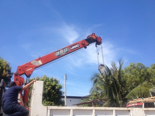 ขายเครน UNIC 360 บูม 6 เหลี่ยม ซองขาสลับสภาพเดิม JAPAN ขายเครน UNIC 360 บูม 6 เหลี่ยม ซองขาสลับสภาพเดิม JAPAN