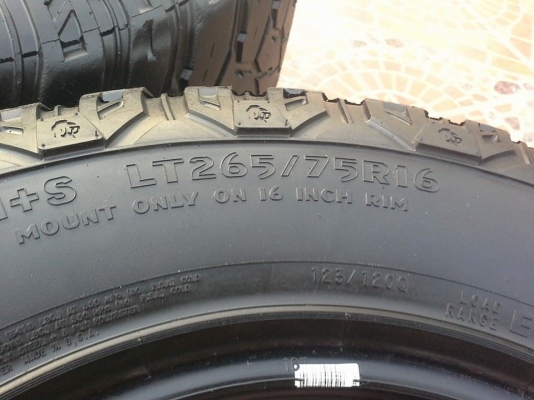 ขายยาง cooper stt 265/75/16 ปี 12 ขายยาง cooper stt 265/75/16 ปี 12