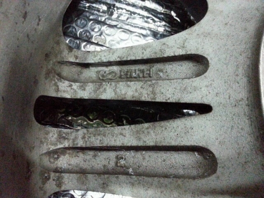 ขายยาง AT 235 x 85 x 16 JAPAN พร้อมล้อ ขายยาง AT 235 x 85 x 16 JAPAN พร้อมล้อ