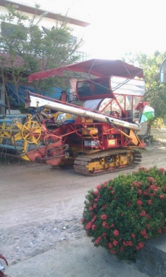 ขายรถเกี่่ยวข้าวเกษตรพัฒนา รุ่นจ้าวช้างไวไฟ เครื่องยนต์มิตซู 6D17 24 วาวล์ เทอร์โบ 240 แรง ปั๊มเบอร์ 23 ช่วงล่างโคมัสสุ 12 HT (ตัวเดินของนอกญี่ปุ่น) อุ้ม 2.5 ตัน สนใจโทร 090-8588220คุณนะ ID:narong498 หรือ www.truck.in.th/498 หรือfb:ณรงค์ ซื้อขายรถมือสอง(เ