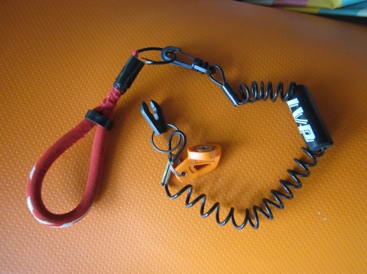 ลดราคาเหลือ 140,000   เรือสี่จังหวะขนาดสามที่นั่ง ประหยัดเชื้อเพลิง