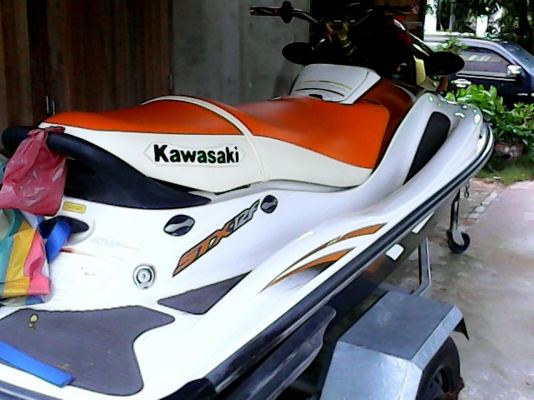 ลดราคาเหลือ 140,000   เรือสี่จังหวะขนาดสามที่นั่ง ประหยัดเชื้อเพลิง