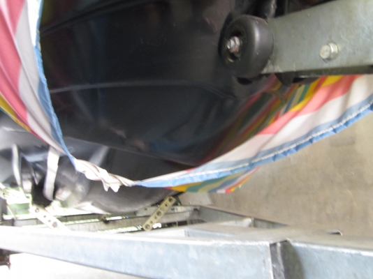 ลดราคาเหลือ 140,000   เรือสี่จังหวะขนาดสามที่นั่ง ประหยัดเชื้อเพลิง