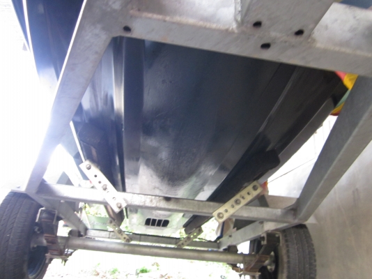 ลดราคาเหลือ 140,000   เรือสี่จังหวะขนาดสามที่นั่ง ประหยัดเชื้อเพลิง