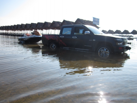 ลดราคาเหลือ 140,000   เรือสี่จังหวะขนาดสามที่นั่ง ประหยัดเชื้อเพลิง