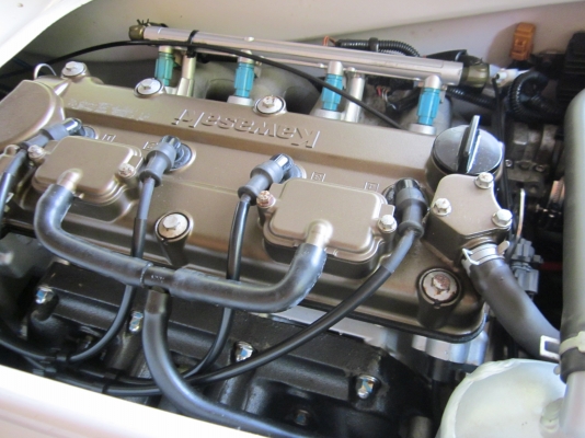 ลดราคาเหลือ 140,000   เรือสี่จังหวะขนาดสามที่นั่ง ประหยัดเชื้อเพลิง