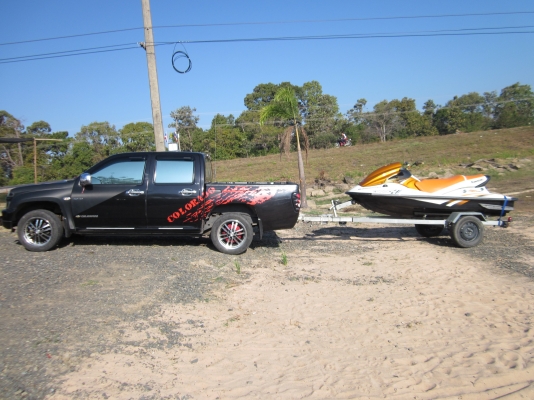 ลดราคาเหลือ 140,000   เรือสี่จังหวะขนาดสามที่นั่ง ประหยัดเชื้อเพลิง