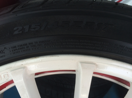 แม็กซ์พร้อมยาง 215/45 ZR 17