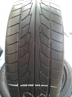 215/45R17 NITTO NT555  ปี 2012 มี 2 เส้น TEL.081-427-3941