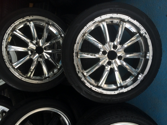 แม็กซ์โครเมี่ยม พร้อมยาง 215/45-17 4รู