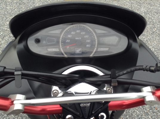 ธารนนทบุรี//ขาย honda pcx150i combi brake ปี2013 รถวิ่งมา 2x,xxx โล สภาพสวยๆ เครื่องเงียบ ขาย 55,000 บาท ทะเบียนแท้พร้อมโอนขนส่งครับ