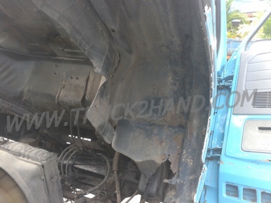 รถบรรทุก 6 ล้อ ISUZU NKR 88 แรงม้า 4 สูบ  น็อต 5 ตัว