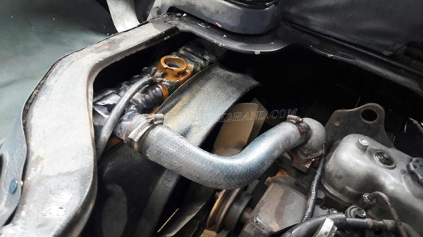 รถบรรทุก 6 ล้อ ISUZU NKR 88 แรงม้า 4 สูบ  น็อต 5 ตัว