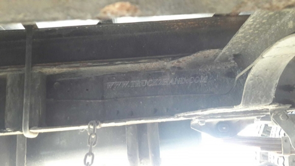 รถบรรทุก 6 ล้อ ISUZU NKR 88 แรงม้า 4 สูบ  น็อต 5 ตัว