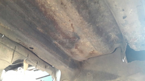 รถบรรทุก 6 ล้อ ISUZU NKR 88 แรงม้า 4 สูบ  น็อต 5 ตัว