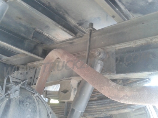 รถบรรทุก 6 ล้อ ISUZU NKR 88 แรงม้า 4 สูบ  น็อต 5 ตัว