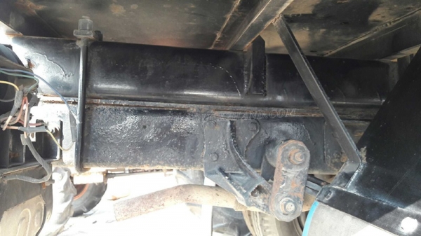 รถบรรทุก 6 ล้อ ISUZU NKR 88 แรงม้า 4 สูบ  น็อต 5 ตัว