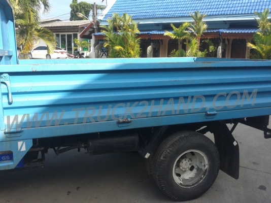 รถบรรทุก 6 ล้อ ISUZU NKR 88 แรงม้า 4 สูบ  น็อต 5 ตัว