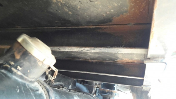 รถบรรทุก 6 ล้อ ISUZU NKR 88 แรงม้า 4 สูบ  น็อต 5 ตัว