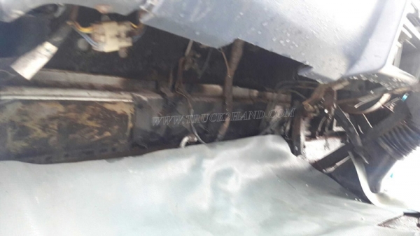 รถบรรทุก 6 ล้อ ISUZU NKR 88 แรงม้า 4 สูบ  น็อต 5 ตัว