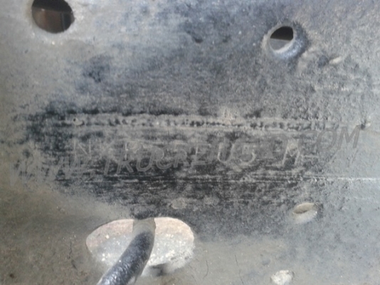 รถบรรทุก 6 ล้อ ISUZU NKR 88 แรงม้า 4 สูบ  น็อต 5 ตัว