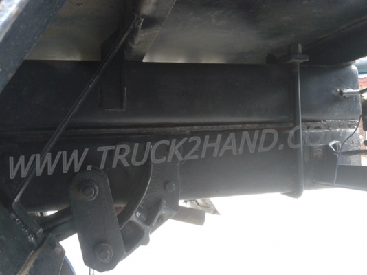 รถบรรทุก 6 ล้อ ISUZU NKR 88 แรงม้า 4 สูบ  น็อต 5 ตัว