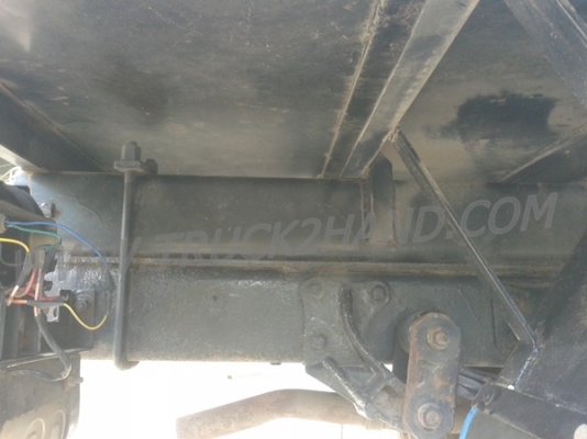 รถบรรทุก 6 ล้อ ISUZU NKR 88 แรงม้า 4 สูบ  น็อต 5 ตัว