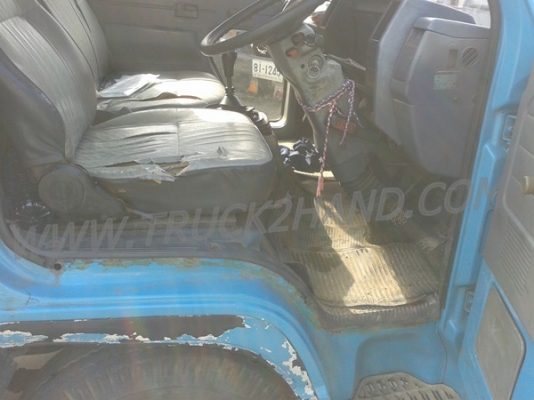 รถบรรทุก 6 ล้อ ISUZU NKR 88 แรงม้า 4 สูบ  น็อต 5 ตัว