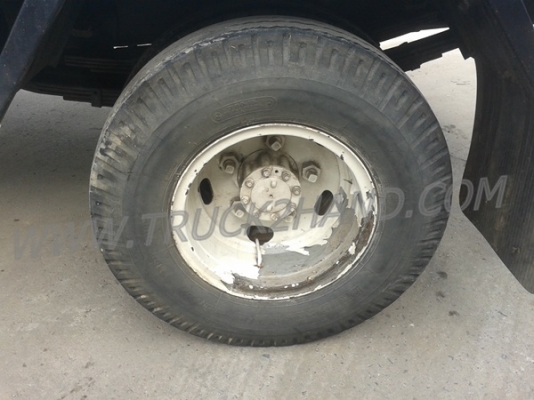 รถบรรทุก 6 ล้อ ISUZU NKR 88 แรงม้า 4 สูบ  น็อต 5 ตัว