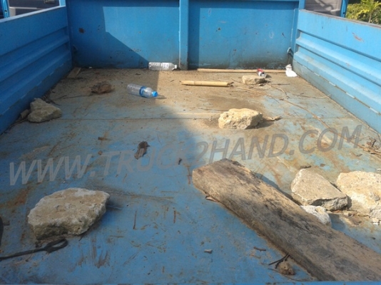 รถบรรทุก 6 ล้อ ISUZU NKR 88 แรงม้า 4 สูบ  น็อต 5 ตัว