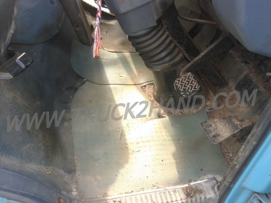 รถบรรทุก 6 ล้อ ISUZU NKR 88 แรงม้า 4 สูบ  น็อต 5 ตัว