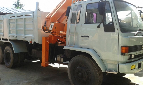 ขายรถบรรทุก 10 ล้อดัมพ์ ISUZU ROCKY 240 แรงม้าตัวแรกติดเครนเงียบ 6 ตัน ราคา 1200000