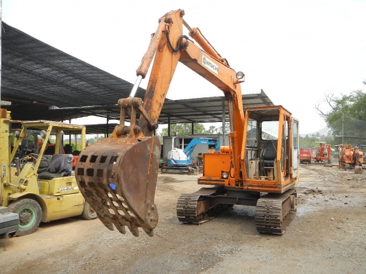 ขายรถขุด BACKHOE HITACHI UH025 พร้อมใช้งาน