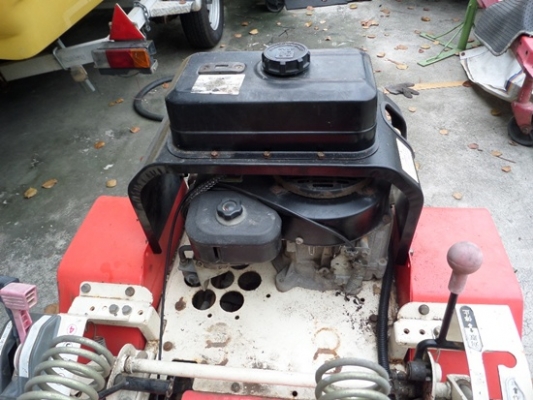 รถตัดหญ้าแบบนั่งขับ KAWASAKI FC290