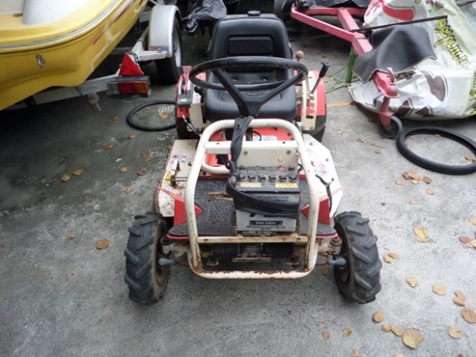 รถตัดหญ้าแบบนั่งขับ KAWASAKI FC290