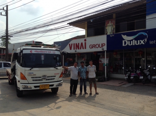 ขอขอบคุณ คุณวินัย (หจก.โรงกระเบื้องวินัย) จากอำเภอกระบุรี จ.ระนอง ได้มาตกลงซื้อรถ และรับรถคันดังกล่าวกลับไปใช้งานตามจุดประสงค์ที่จังหวัดระนอง ขอขอบคุณ คุณวินัย (หจก.โรงกระเบื้องวินัย) จากอำเภอกระบุรี จ.ระนอง ได้มาตกลงซื้อรถ และรับรถคันดังกล่าวกลับไปใช้งานตามจุดประสงค์ที่จังหวัดระนอง