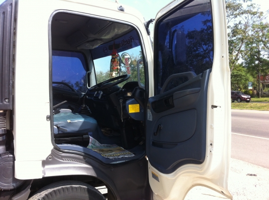 ขอขอบคุณ คุณวินัย (หจก.โรงกระเบื้องวินัย) จากอำเภอกระบุรี จ.ระนอง ได้มาตกลงซื้อรถ และรับรถคันดังกล่าวกลับไปใช้งานตามจุดประสงค์ที่จังหวัดระนอง ขอขอบคุณ คุณวินัย (หจก.โรงกระเบื้องวินัย) จากอำเภอกระบุรี จ.ระนอง ได้มาตกลงซื้อรถ และรับรถคันดังกล่าวกลับไปใช้งานตามจุดประสงค์ที่จังหวัดระนอง