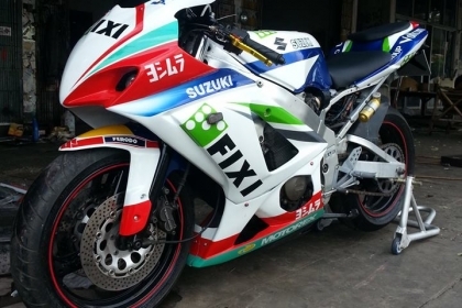 ลดราคาขาย SUZUKI GSXR 400  ปี90 แฟริ่งGSXR 1000ทะเบียนแท้ เลขตองพร้อมโอน เครื่องสดๆๆ 190 Up