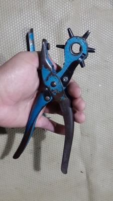 คีมเจาะหนัง เจาะสาย เจาะเข็มขัด