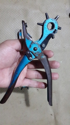 คีมเจาะหนัง เจาะสาย เจาะเข็มขัด