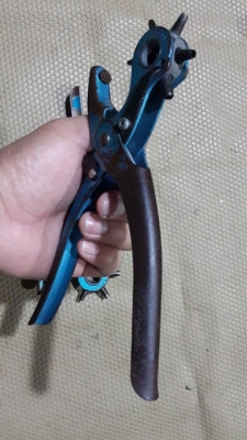 คีมเจาะหนัง เจาะสาย เจาะเข็มขัด