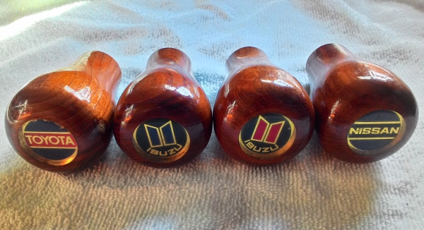 หัวเกียร์ลายไม้