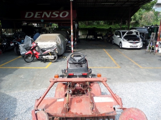 รถตีิดินแบบนั่งขับ HONDA MIGHTY -11