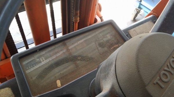 รถโฟล์คลิฟต์ TOYOTA เก่าญี่ปุ่น ขนาด 1.5 ตัน เครื่องยนต์เบนซิน พวงมาลัยเพาเวอร์ ยางตัน ยกสูง 5.5 เมตร สภาพดีพร้อมใช้งาน รถโฟล์คลิฟต์ TOYOTA เก่าญี่ปุ่น ขนาด 1.5 ตัน เครื่องยนต์เบนซิน พวงมาลัยเพาเวอร์ ยางตัน ยกสูง 5.5 เมตร สภาพดีพร้อมใช้งาน