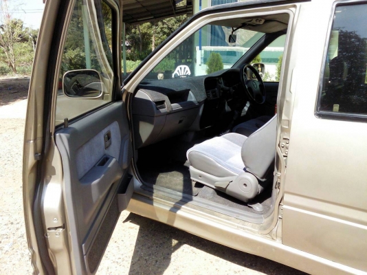 ขายรถกระบะ ISUZU  4  ประตู  3.0 TURBO