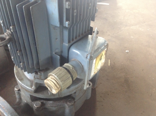 ปั้มน้ำ มอเตอร์ 5แรง สภาพดี ใช้งานได้เลยครับ