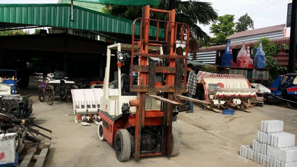 รถโฟล์คลิฟต์ NISSAN เก่าญี่ปุ่น ขนาด 1.5 ตัน เครื่องยนต์เบนซิน พวงมาลัยเพาเวอร์ ยางตัน ยกสูง 3 เมตร สภาพดีพร้อมใช้งาน รถโฟล์คลิฟต์ NISSAN เก่าญี่ปุ่น ขนาด 1.5 ตัน เครื่องยนต์เบนซิน พวงมาลัยเพาเวอร์ ยางตัน ยกสูง 3 เมตร สภาพดีพร้อมใช้งาน